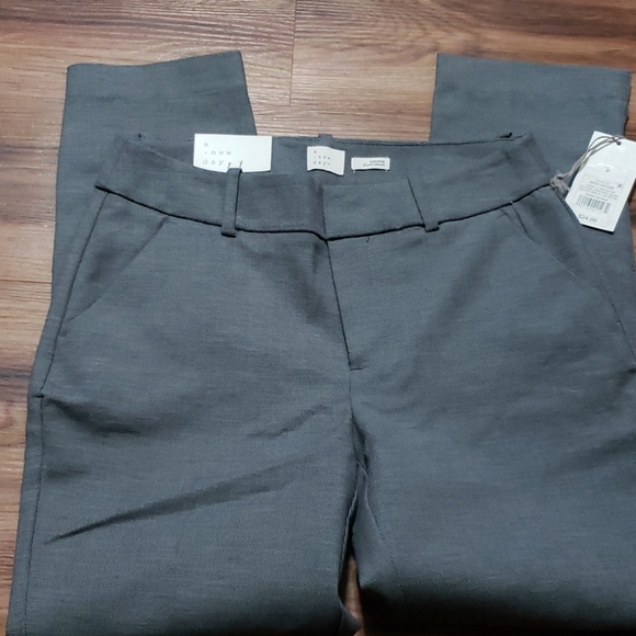A New Day  Slim Ankle Gray pants - Picture 3 of 5